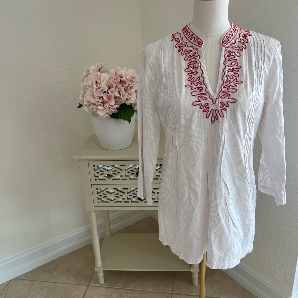 Lilly Pulitzer White Tunic with Pink Embroidered Neckline